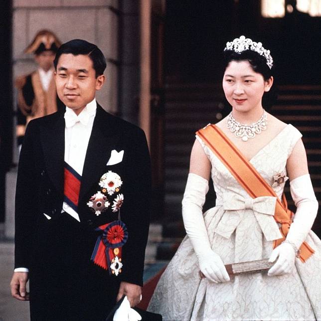 Emperor Akihito and Empress Michiko of Japan. The latter is known for her impressive collection of Asian royal jewellery (Photo: Instagram/ @royalsaddicted)