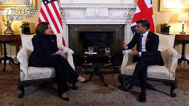 美國副總統賀錦麗與英國首相蘇納克。（照片來源：AP