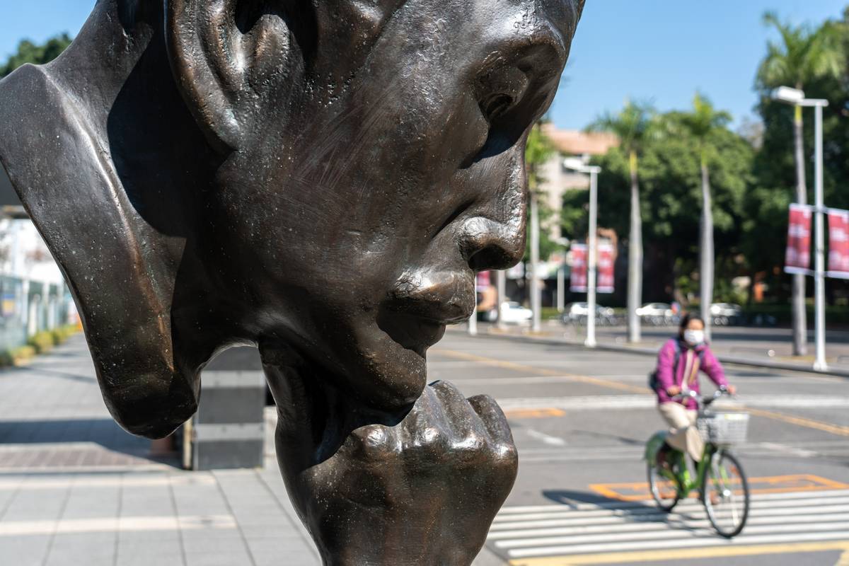 導師「輔導」行不行？強化校園聯防前線，心理假、學習調整實驗中| 報導者| LINE TODAY