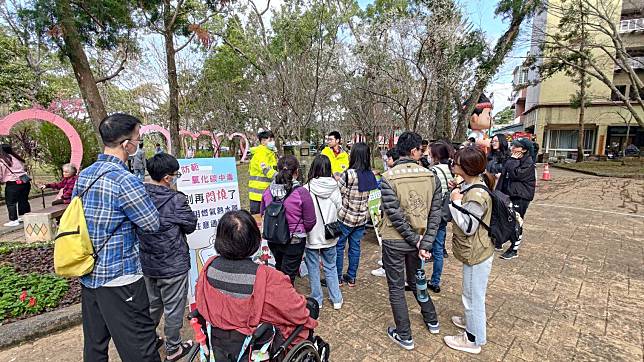 桃園市政府消防局復興分隊於角板山公園舉辦「春節防災保梅事」防火宣導活動。圖：讀者提供