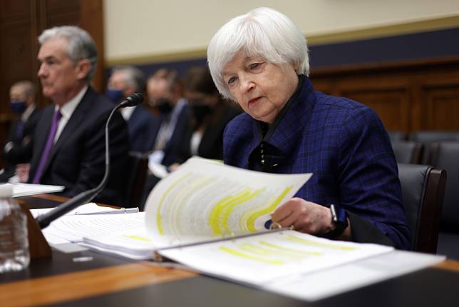 美國財政部長葉倫（Janet L. Yellen）拋出全球恐面臨所謂「停滯性通脹」隱憂之際，金融圈與經濟學家也紛紛提出美國經濟恐於明年走入衰退的警告。 (資料照/Getty Images)