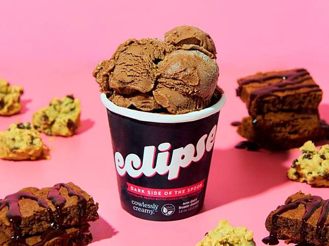 美國新創食品公司Eclipse Foods推出植物基冰淇淋，讓有乳糖不耐症的消費者能吃得安心，也不用吃到「植物味」。（圖片來源：Eclipse Foods官網）
