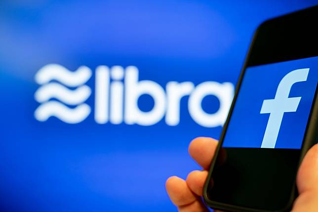 An illustration picture shows the logos of the Internet company Facebook ® and the global digital currency Libra. Photo: DPA