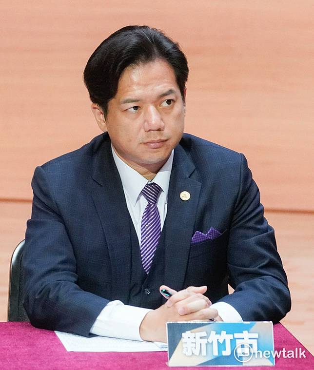 民眾黨徵召新竹市副市長邱臣遠參選新竹縣竹北市長，邱已向新竹市長高虹安遞辭呈。 圖：張良一 / 攝（資料照）