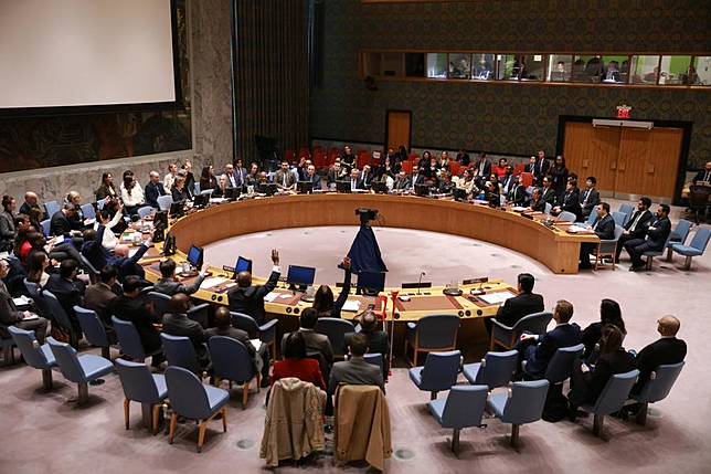 Representatives vote on a UN Security Council draft resolution that calls for an immediate ceasefire in Gaza at the UN headquarters in New York, on Nov. 20, 2024. (Xinhua/Xie E)