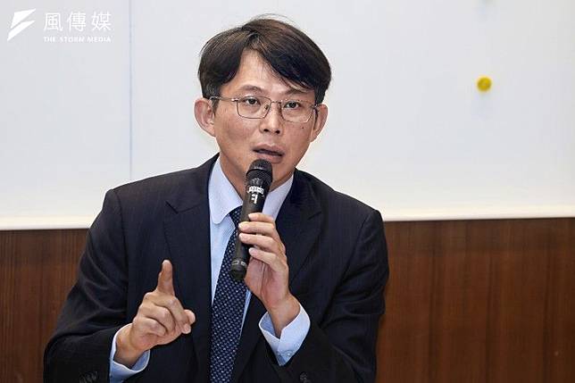 民眾黨立委黃國昌揭露，涉入女廁偷拍案的調查官至今未被停職。（資料照，柯承惠攝）