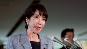 日本首相高市早苗11月25日在首相官邸外說明與美國總統川普的通話。路透社