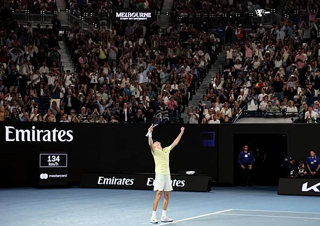 Jannik Sinner celebrates winning the Australian Open men's singles final against Alexander Zverev in Melbourne, Jan. 26, 2025. (Xinhua/Ma Ping)