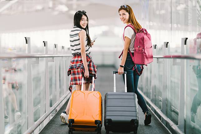高中女兒想與同學去畢業旅行，但媽媽覺得費用太高
