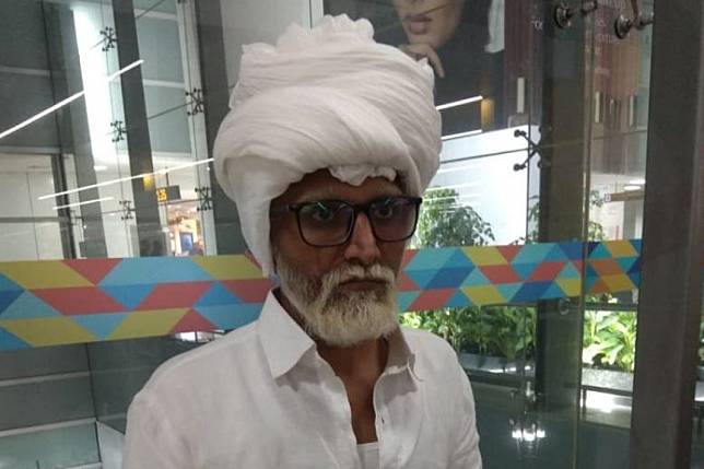 Jayesh Patel disguised as an 80-year-old. Photo: CISF/Twitter