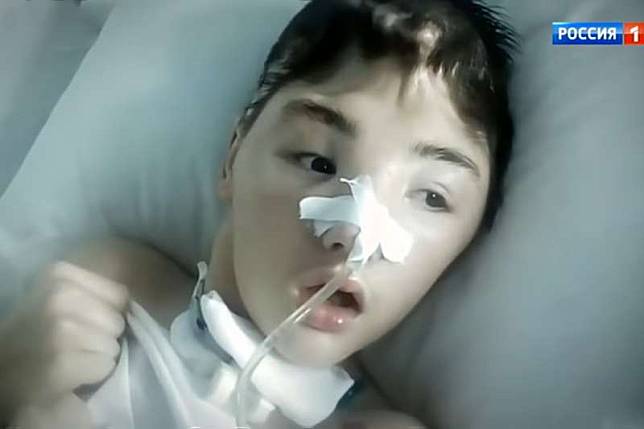 英勇救母的俄羅斯16歲少年克拉比文（取自YouTube）