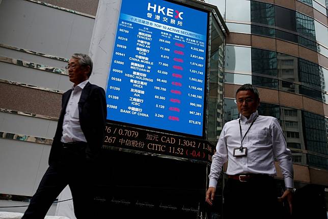 HKEX’s current valuation may be too upbeat and not fully price in the risk of an earnings miss, says Sharnie Wong, an analyst at Bloomberg Intelligence. Photo: Reuters