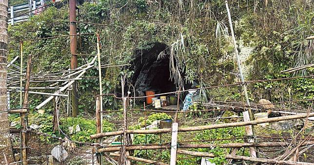 石碇煤礦坑口荒廢14年　竟淪當地居民私人菜園