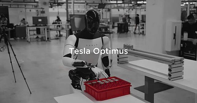 Tesla Optimus 機器人將投入超級工廠！特斯拉進行新一輪裁員
