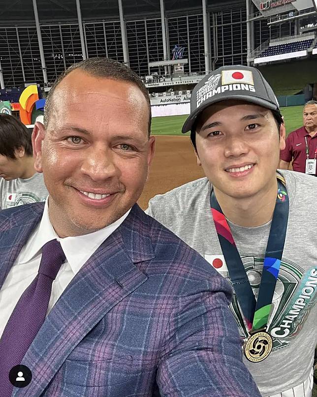 ▲大聯盟傳奇名將「A-Rod」Alex Rodriguez和大谷翔平合照。（圖／取自Alex Rodriguez  IG）