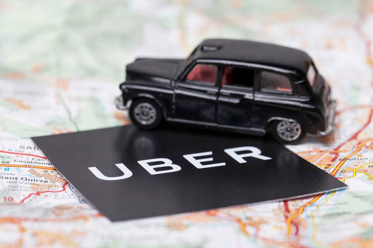 共享服務｜亮眼營收VS 低迷獲利，Uber 股價重挫5%，自駕車布局與商務市場成2025年關鍵戰場！ | 優分析| LINE TODAY