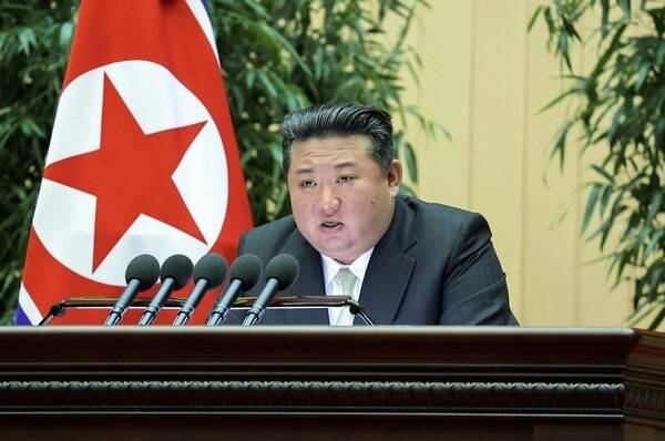 金正恩宣布對美國採最強硬戰略，白宮稱援俄北韓士兵死傷慘重