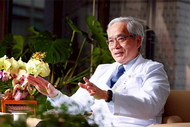 談及謝國樑病況，台北榮總院長陳威明表示，「他住院幾天而已，都進榮總了就會搞定」。（圖／資料照）