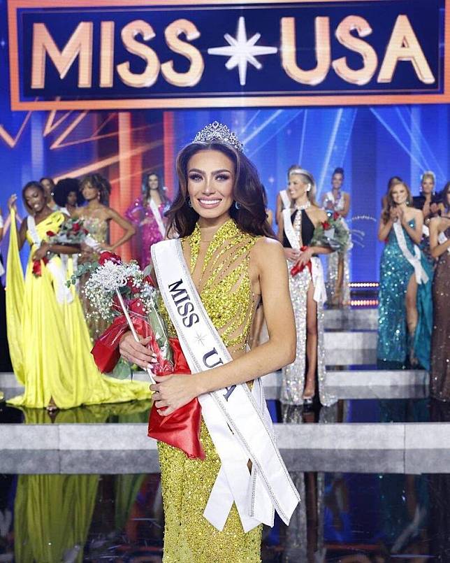 去年9月贏得「美國小姐」(Miss USA)后冠的女模特兒沃伊特(Noelia Voigt)，日前無預警在社群媒體發文宣布，以「精神健康」為由放棄后冠。(圖擷取自@noeliavoigt IG)