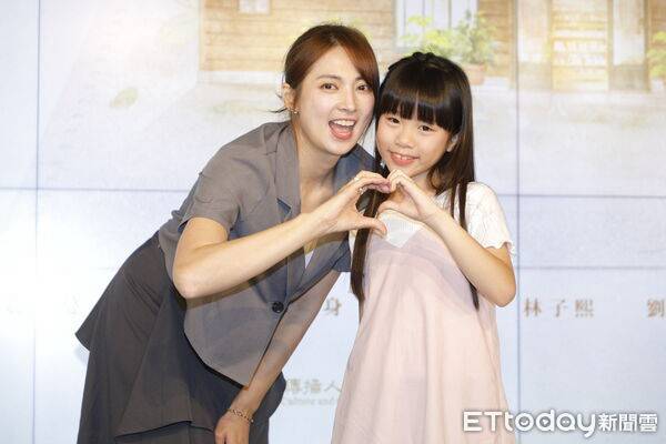 A-Hsi Reveals Real Reason for Breakup With Wu Zun After 5-Year Relationship
