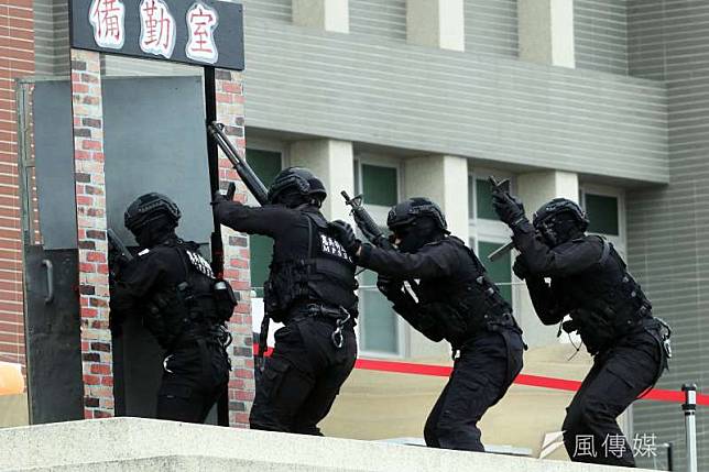 憲兵特勤隊本月4日和警察的維安特勤隊、海巡的海巡特勤隊等單位，共同執行金華演習的反恐應變科目。代表軍方執行演練的憲兵特勤隊持續走低調、神秘路線，不少人認為最強軍方特勤隊就是憲兵特勤隊。（蘇仲泓攝）