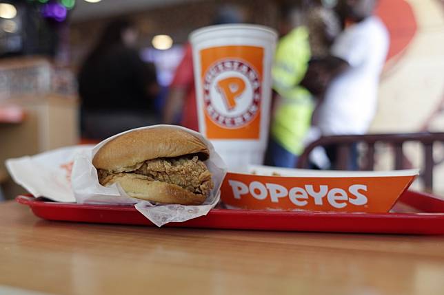 Chicken sandwich served at a Popeyes restaurant in Texas, USA. Photo: AP