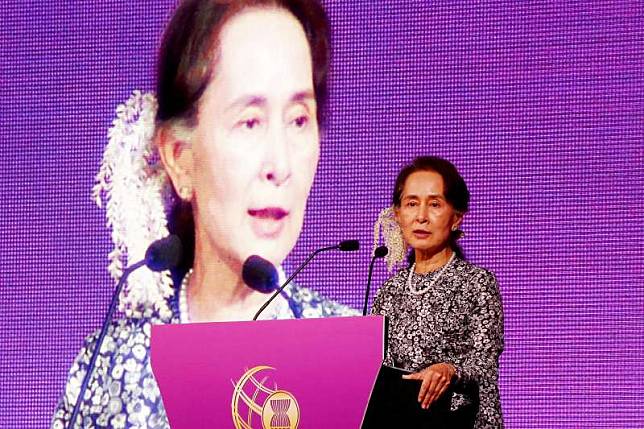 2018年11月12日，緬甸國務資政翁山蘇姬在新加坡東協峰會發表演說。(美聯社)