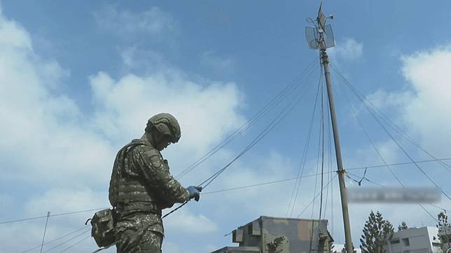我國直屬國防部的資通電軍2017年7月創建。（資料照，翻攝軍聞社YT）