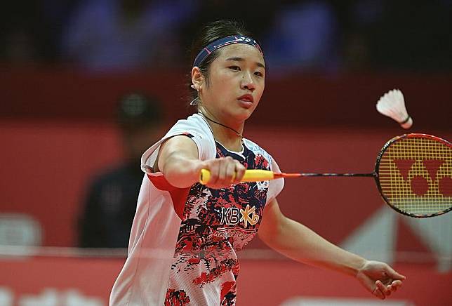 An Se-young of South Korea in action during the women's singles Group B match against Han Yue of China at the 2024 BWF World Tour Finals in Hangzhou, China, on Dec. 13, 2024. (Xinhua/Hou Zhaokang)