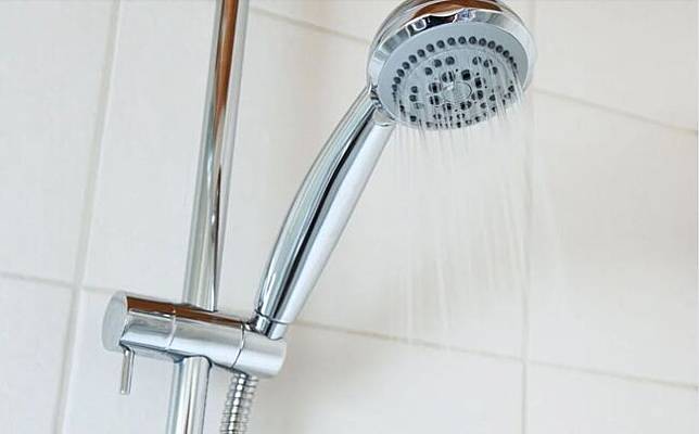 洗澡頻率如何拿捏？醫師幫你解答 (圖/Pixabay)