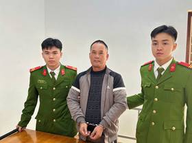 「越南屠夫」段文生（中）已被警方逮捕。圖／X