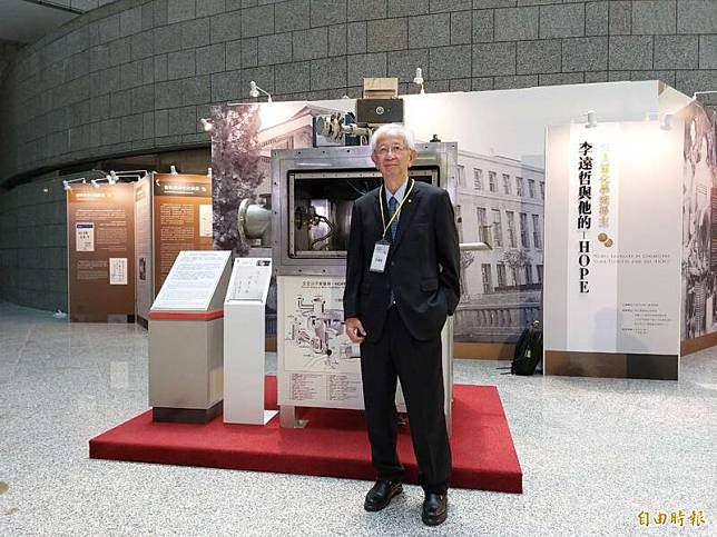 前中研院院長李遠哲是1986年諾貝爾化學獎得主，當初協助奪獎的研究利器「交叉分子束儀器」是國內首件列為國寶的科技文物，也是高雄科工鎮館之寶。(記者黃佳琳攝)