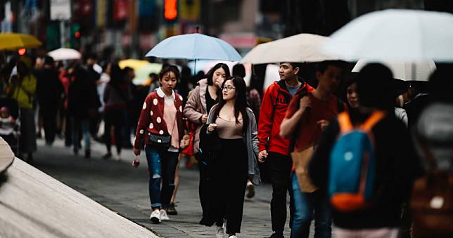 鋒面來了！清明連假北中南東濕涼　降雨一波波