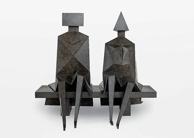 國外回歸Perrotin貝浩登_林恩·查德威克lynn chadwick_Sitting Couple_Bronze＿65 x 69 x 61cm_1990 (中華民國畫廊協會提供)