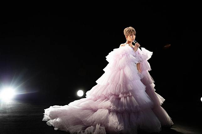 A-Lin甫得到大陸大型歌唱綜藝節目《為歌而贊》冠軍。（翻攝自A-Lin臉書）