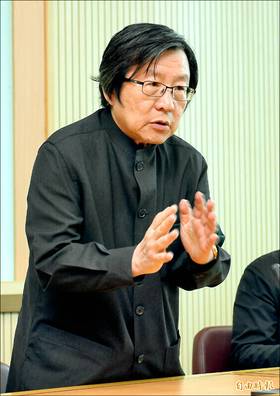 民進黨中常會今提案成立2026選舉對策委員會，由總統府資政邱義仁、民進黨秘書長徐國勇擔任共同召集人。(資料照)