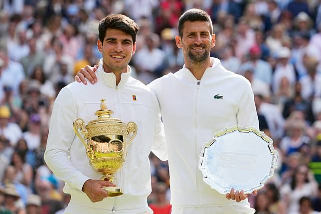 Alcaraz在今年溫布敦決賽直落三打倒Djokovic（圖片來源 LINE TODAY：AP Images /達志影像）