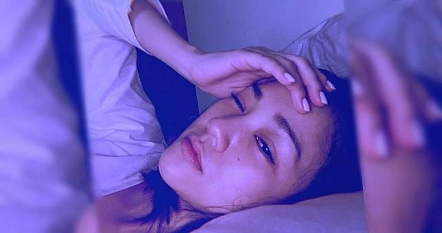 謝安琪在社交網上載牀照，透露最近睡得不太好。（謝安琪Instagram圖片 / 明報製圖）