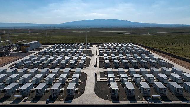 An aerial drone photo taken on Aug. 21, 2024 shows a view of an energy storage station at Taiyangshan Township of Wuzhong, northwest China's Ningxia Hui Autonomous Region. (Xinhua/Yang Zhisen)