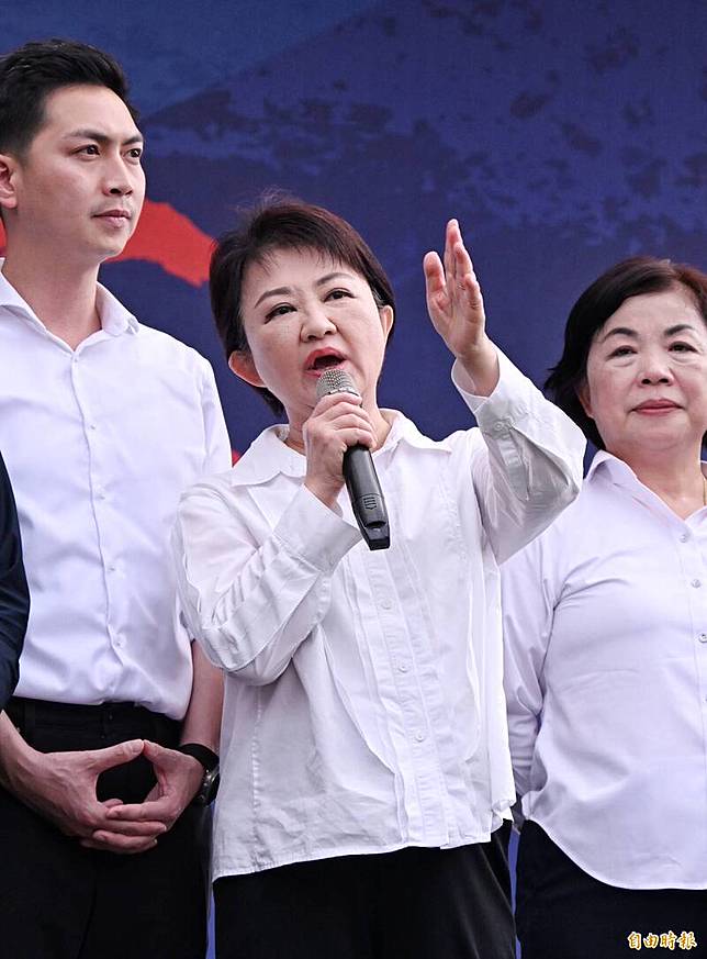 「北北基反惡罷團結大會」今在台北舉行，台中市長盧秀燕出席宣講。(記者方賓照攝)