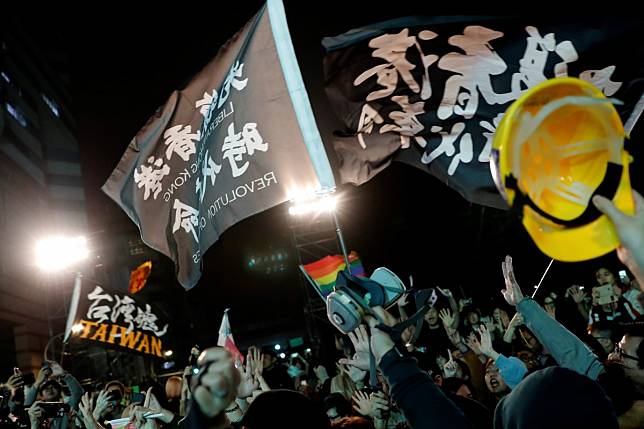 Hong Kong anti-government protesters hold a rally as they celebrate the election of victory of incumbent Taiwan President Tsai Ing-wen. Photo: Reuters