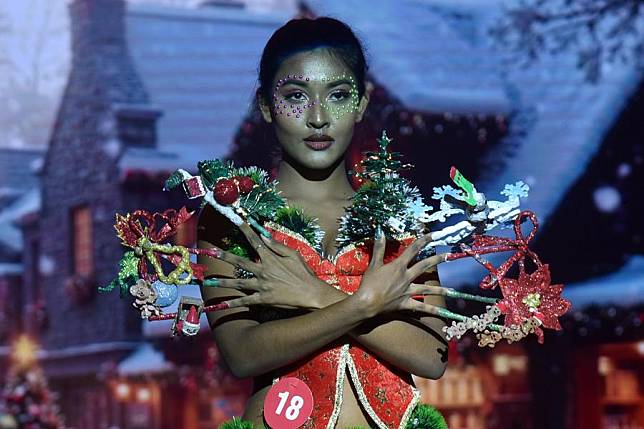 A model presents creation during the Fantasy Nail Art Fashion Show in Colombo, Sri Lanka, on Jan. 12, 2025. (Gayan Sameera/Xinhua)