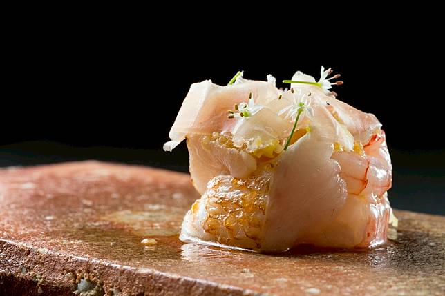 以小卷、紅喉、金華火腿打造宛如藝術品般的美味(圖/祥雲龍吟)