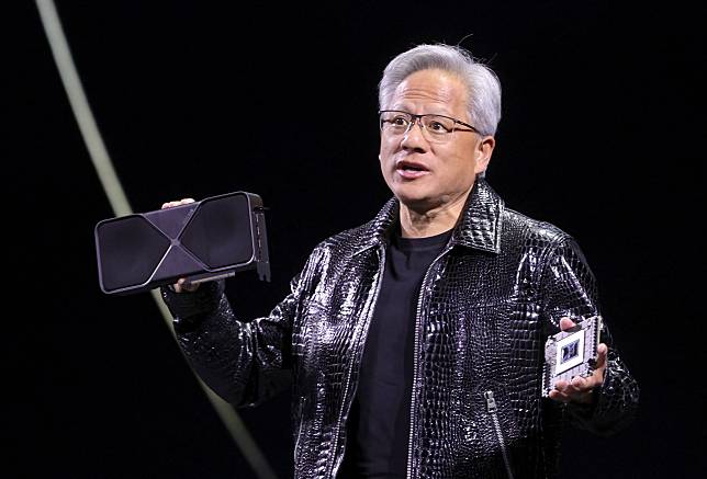 NVIDIA黃仁勳在CES 2025演講中發布了多項新產品、技術及平台。（路透社）