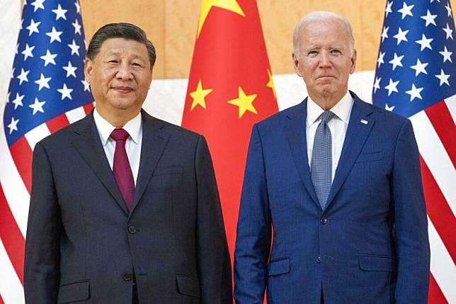2022年11月，G20峰會期間，美國總統拜登與中國國家主席習近平於在峇里島舉行難得的「拜習會」。（美聯社）