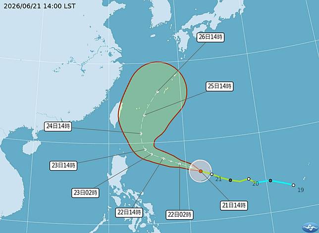 「米克拉」今晚將增強為中度颱風，週四起(25日)受颱風外圍雲系影響，各地降雨機率增加。(圖擷自中央氣象署)