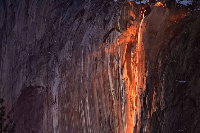 圖為美國優勝美地國家公園二月限定的美景：火焰瀑布。 路透社/達志影像