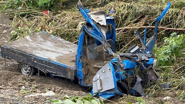 男清淹水家園突高燒40度瀕死！醫翻「身體這處」揪元凶　示警5症狀快就醫