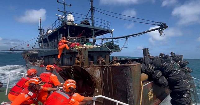 管碧玲憂海巡遭滲透　加碼爆料：小年夜又逮陸偷渡客小艇闖台