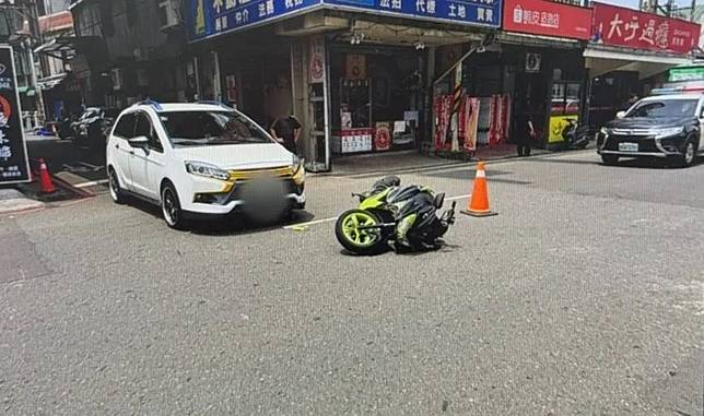車禍現場。八德警分局提供